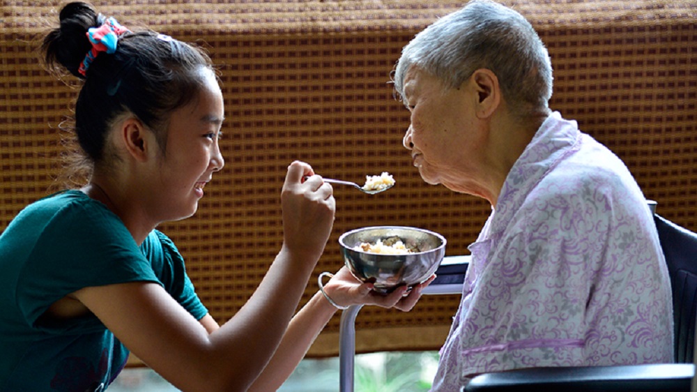 China Expands Hospice Care Project for Aging Population