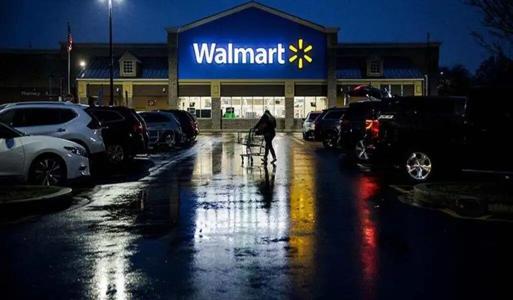 Walmart's Online Business Will Continue To Challenge Regional Grocers