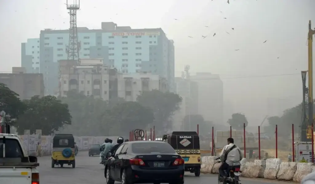 Air Pollution in Pakistan's Urban Centers Could Cut Life Expectancy by Up to 4 Years