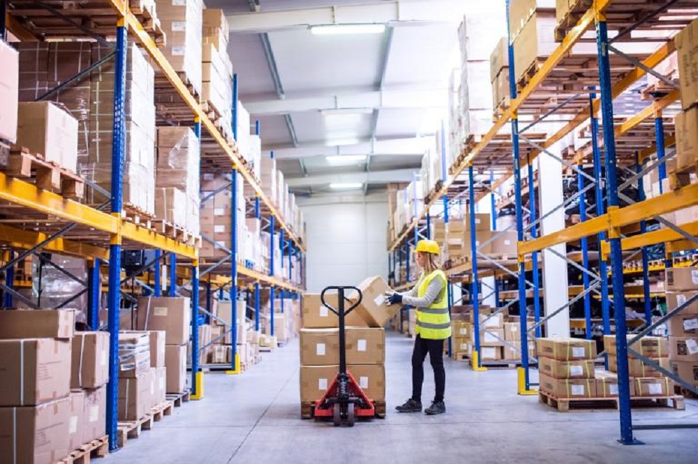 Efficient e-Commerce Fulfilment and the British Warehousing Phenomenon