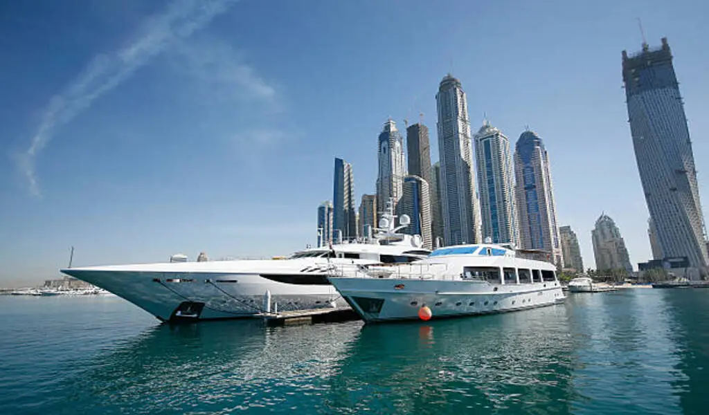 Enjoy traveling with Butinah Yacht Charter in Abu Dhabi and Make Lifetime Memories!