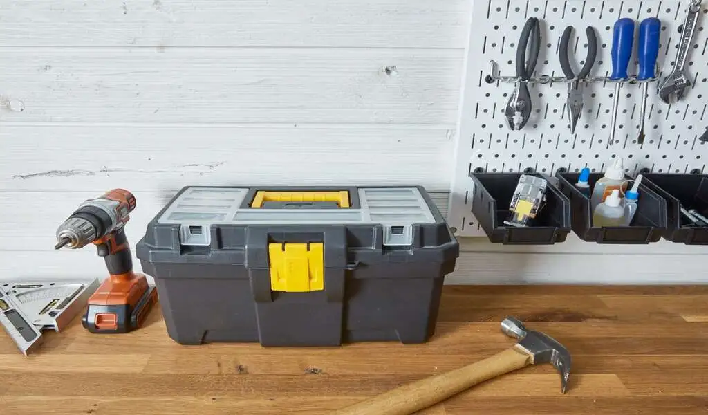 Essential Toolbox Basics: Must-Have Tools for Every Homeowner