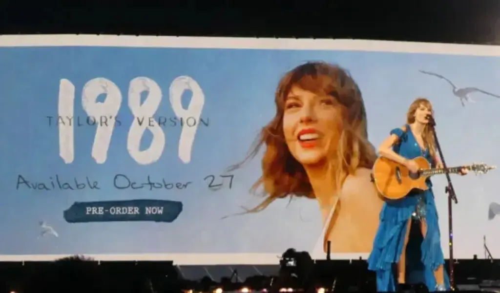 Taylor Swift Reveals 1989 (Taylor's Version) At L.A. Concert