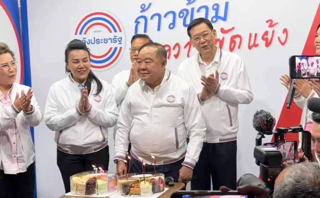  Prawit’s party voting for the Pheu Thai 