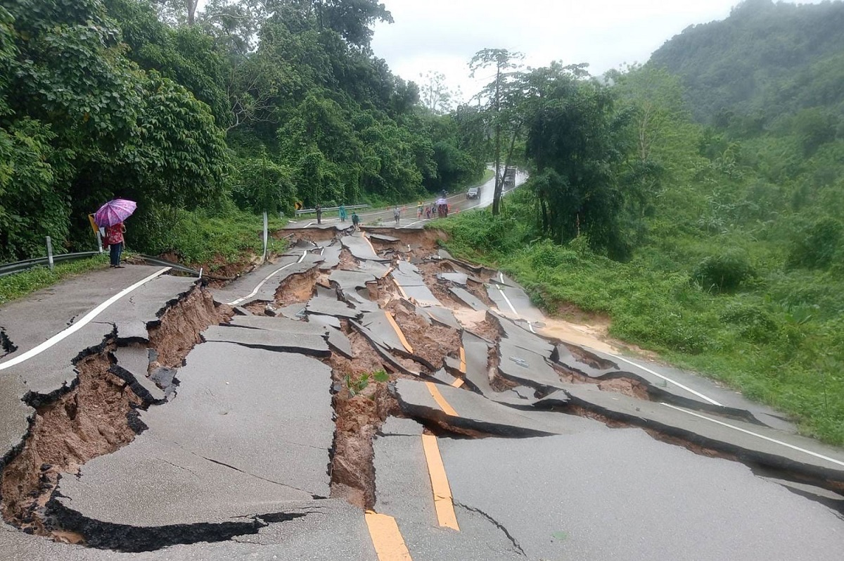 Tourists Stranded in Northern Thailand After Road to Collapses