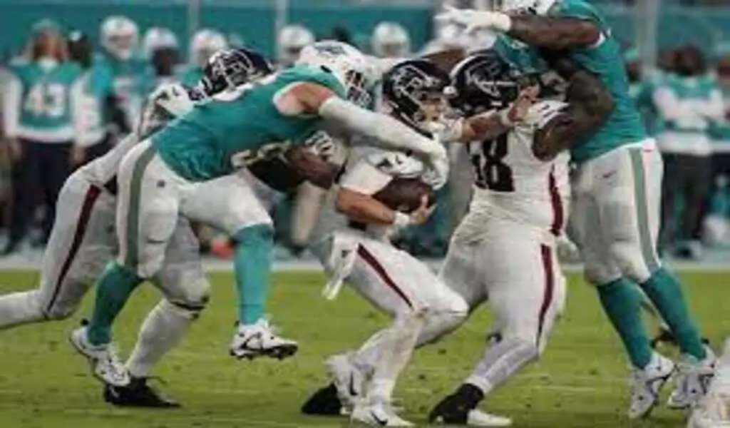 Falcons beat Dolphins On Alford's Punt Return For a Touchdown
