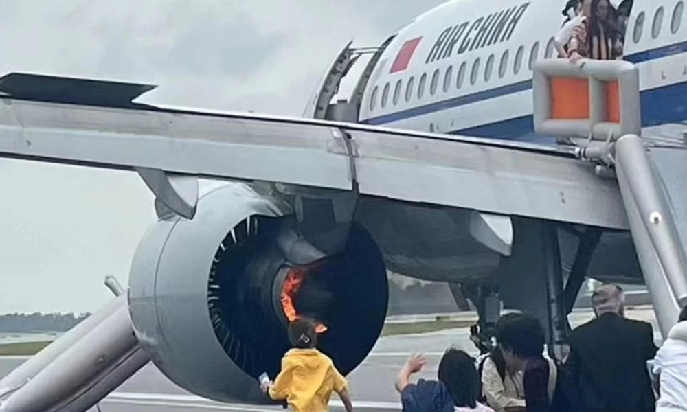 [VIDEO]: Breeze China Flying Safely Lands At Singapore’s Changi Airport Then Fireplace And Smoke Incident