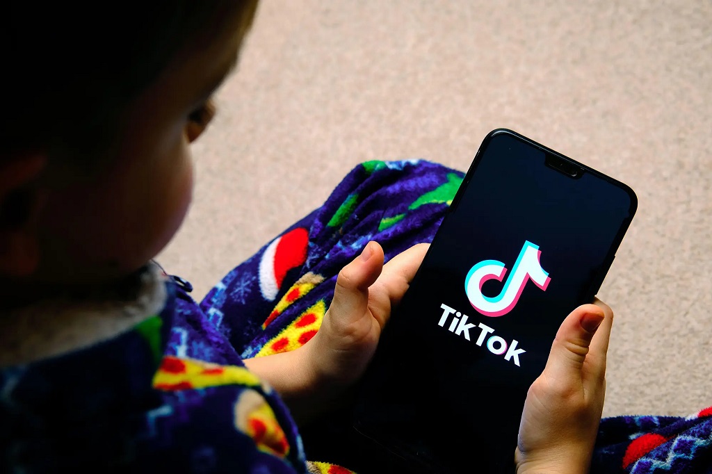 EU Fines TikTok 345 Million Euros for Child Data Breaches