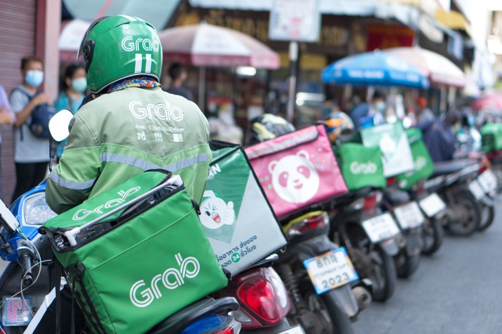 Food Delivery Drivers in Thailand Seeing Their Incomes Plummet