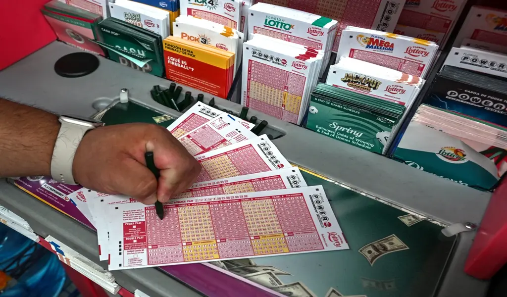 Powerball Jackpot Soars to $725 Million: Tax Implications and State Variances