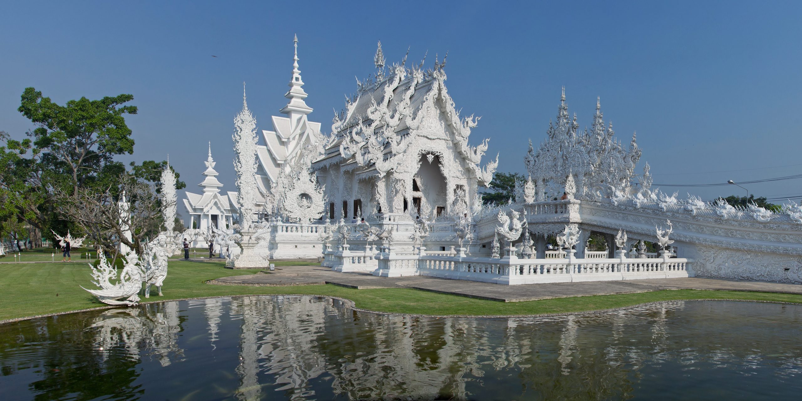 Wat Rong Khun Chiang Rai scaled