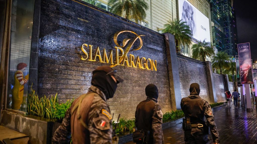 Nearly 60,000 Chinese Tourists Cancel Thailand Visit After Siam Paragon Mall Shooting