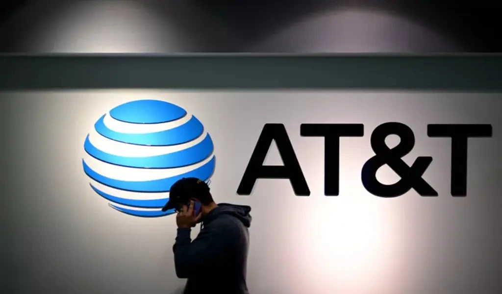 Home Phones: Doomed? 416,000 AT&T Home Phone Customers Lost In 3 Months