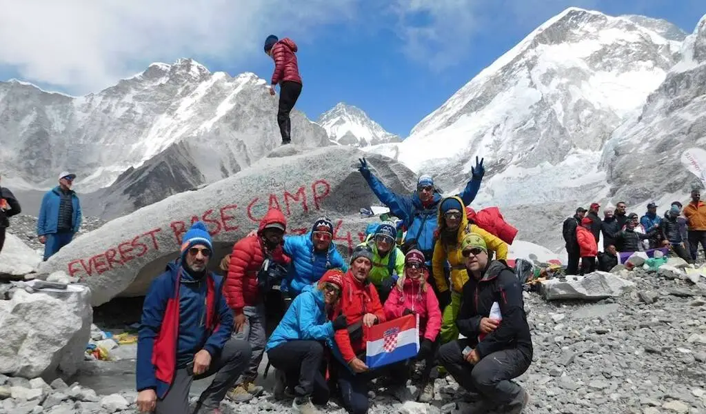 Glorious Himalaya: The Best Tour Operator in Nepal for the Everest Base Camp Trek