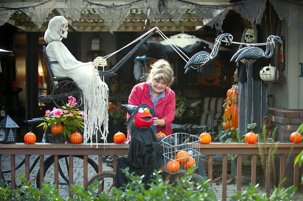 Halloween Yard Decor