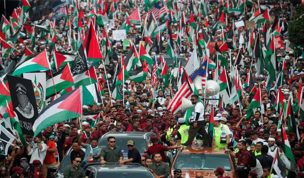 Hundreds of Thousands Rally in Global Cities to show Support for the Palestinians