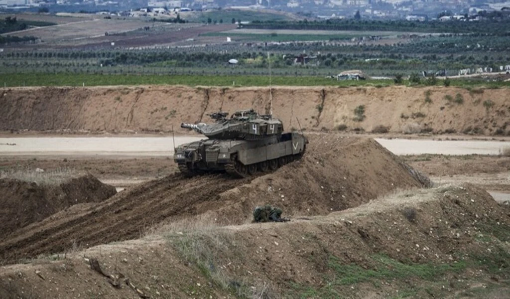Israeli Tanks Briefly Reach Gaza City's Outskirts as Heavy Clashes Break Out