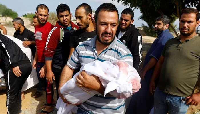 Israeli and Hamas Troops Clash on the Ground as the Death Toll in Gaza Rises to 5,087