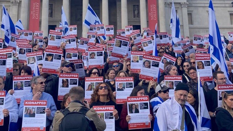 Pro-Israel Protesters in London Demand the Release of Hostages