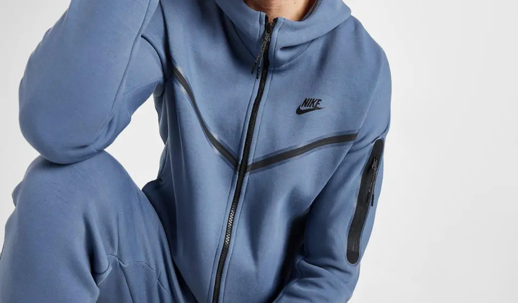 Step Up Your Style with Nike Tech Jacket: Must-Have for Every Fashion Lover