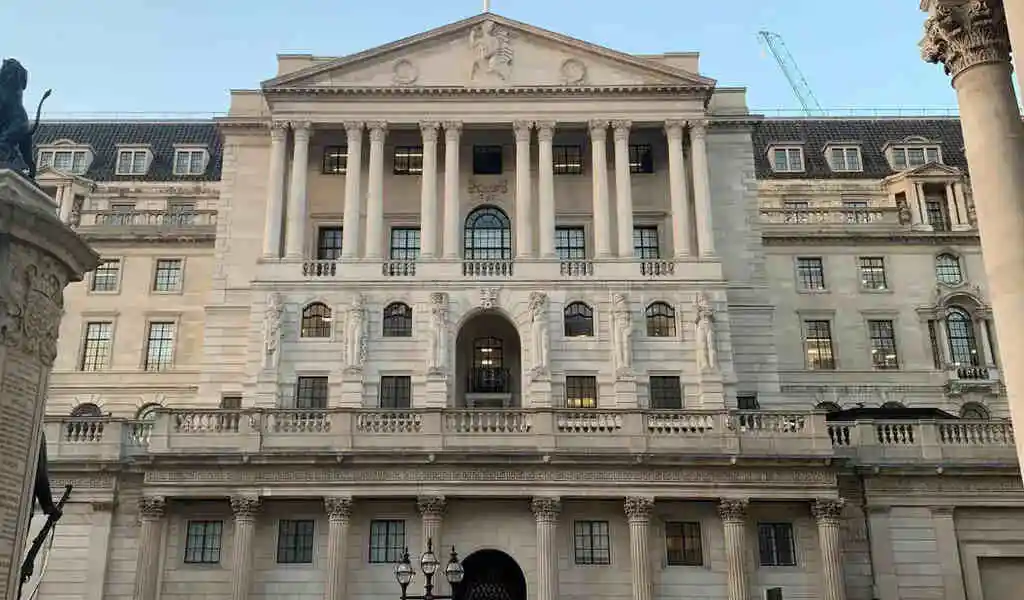 Bank of England to Start Cutting Interest Rates in Spring 2024