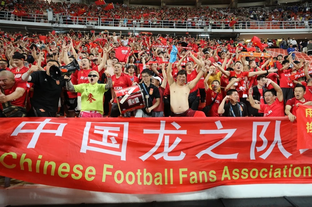 Chinese Fans Hit With Rubbish at Fifa 2026 World Cup Cup Qualifier