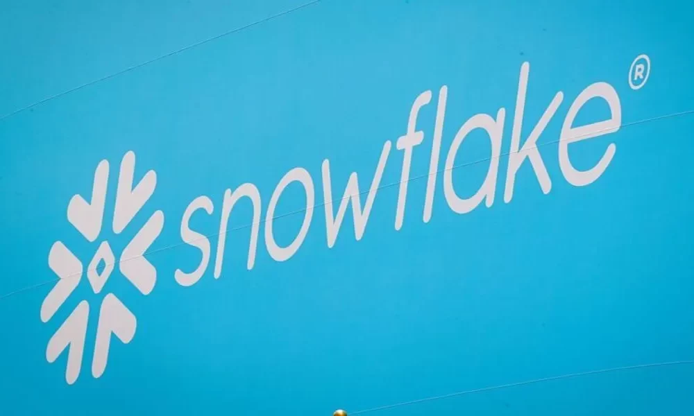 Snowflake Is based On Buyer Adoption Of AI To Power Up Spending And Product Earnings.