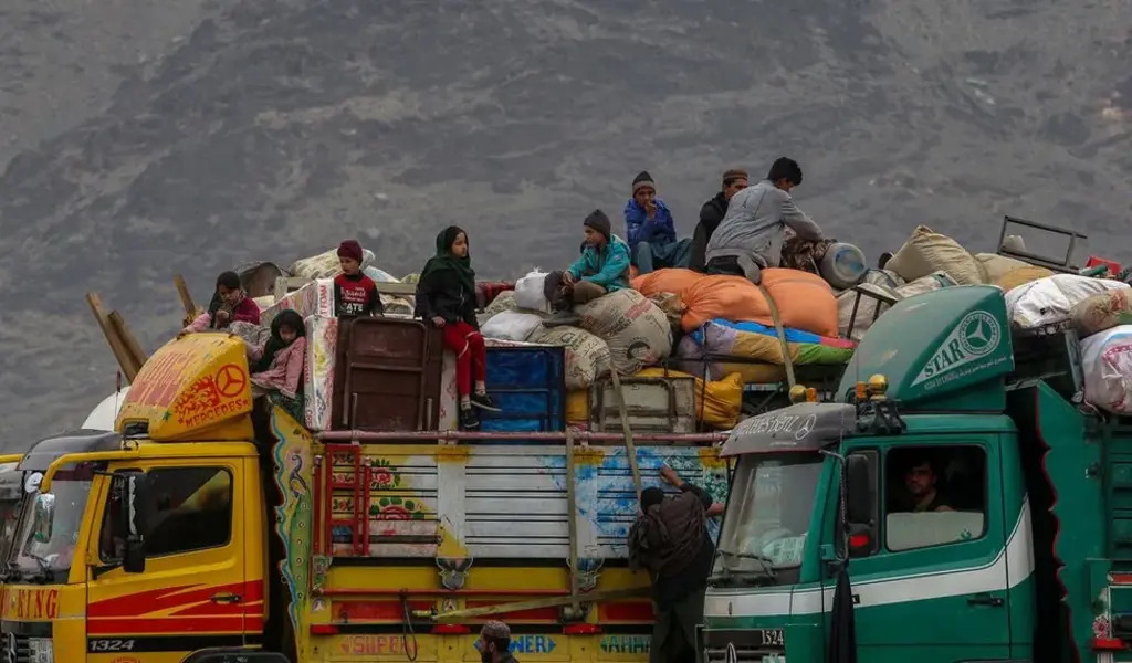 Pakistan Imposes a $830 Fee to Undocumented Refugees