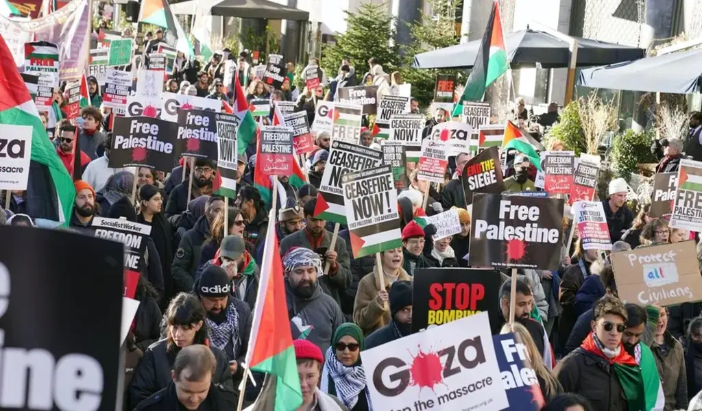 Pro-Palestinian Protest in London Calls for Permanent Ceasefire in Gaza Strip