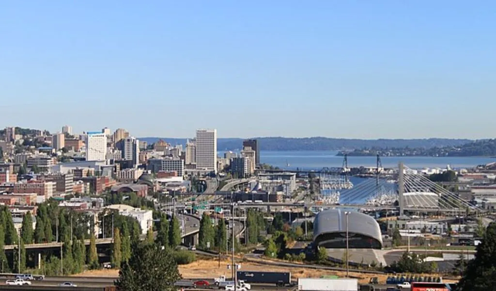 Pros And Cons Of Living In Tacoma, Wa