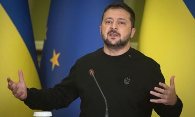 Ukrainians Zelenskyy Rules Out Holding Democratic Elections