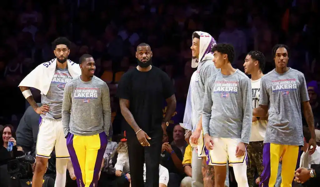 Highlights From Lakers Win Over Trail Blazers: Anthony Davis, Cam Reddish, Austin Reaves