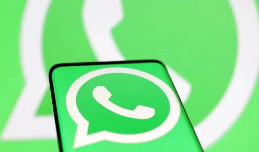 WhatsApp Is Rolling Out Voice Note Transcription To More Users.