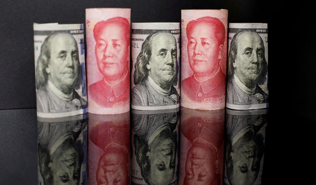 China's Yuan Soars to 4th Most Used Currency Globally