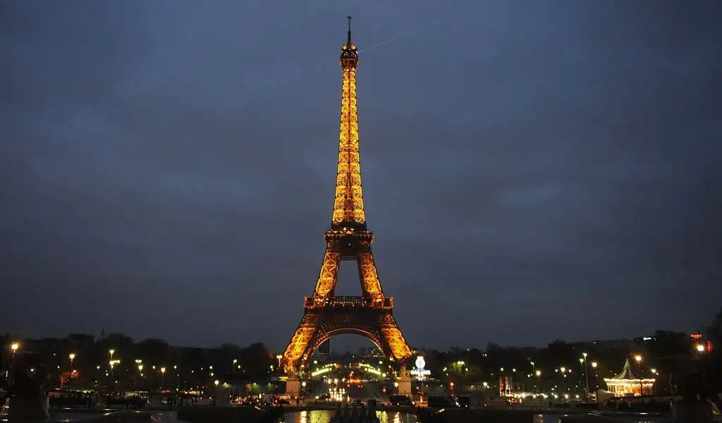 Eiffel Tower1