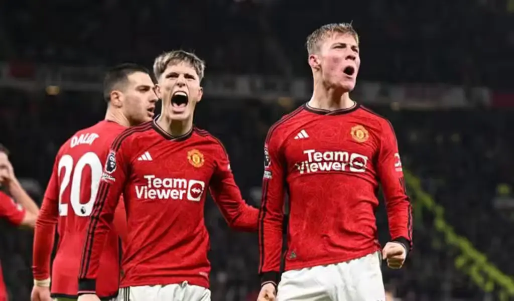 Manchester United Clinches Thrilling 3-2 Victory Over Aston Villa in Premier League Showdown