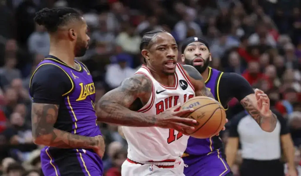 Chicago Bulls Dominate Second Half To Beat Los Angeles Lakers