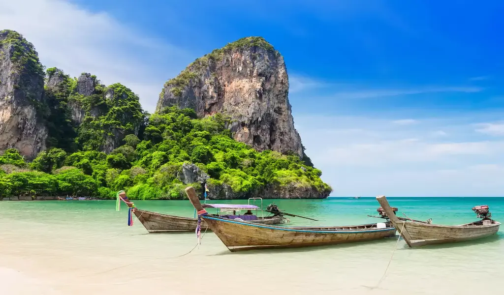 Phuket Introduces Online Visa Extension System for Foreigners