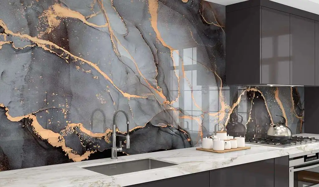 Why Glass Reigns Supreme as a Kitchen Splashback Material