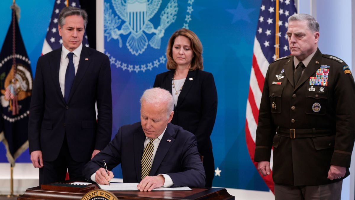 Biden Gives $250 Million to Ukraine as Republican Block Additional Funding