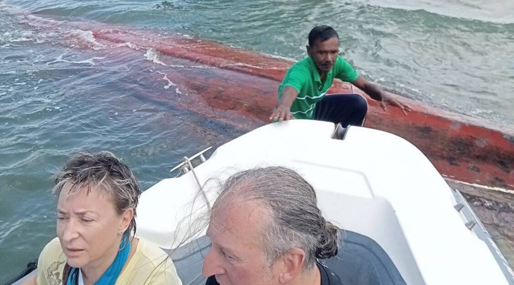 Two Tourists Missing After Dive Boat Capsized in Phang-nga, Thailand