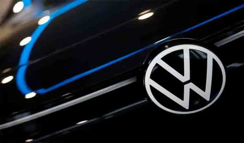 In 2019, Volkswagen Will Equip Its Cars With ChatGPT