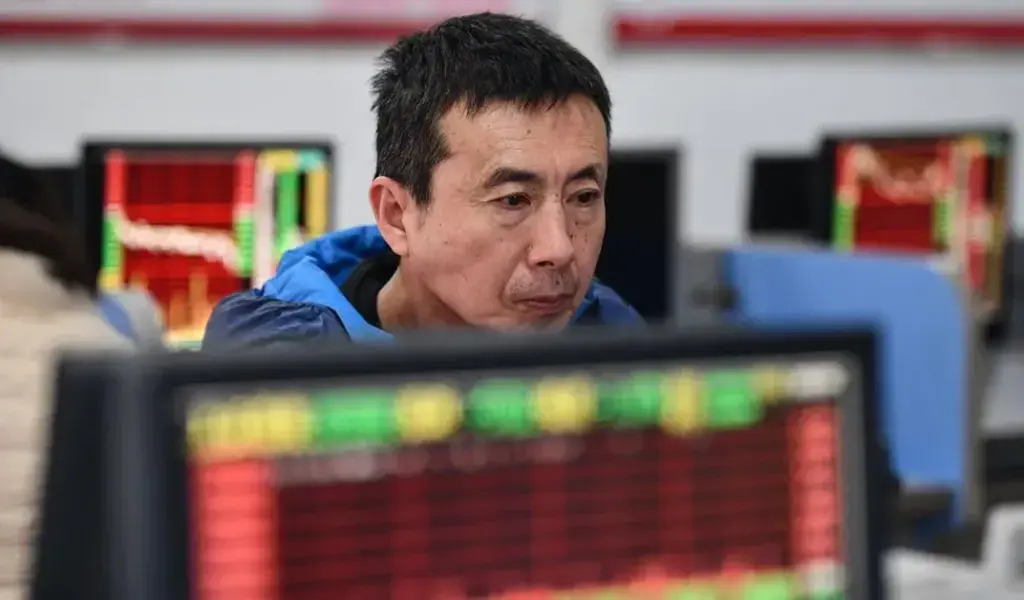 China Introduces Stringent Financial Rules to Halt Stock Market Sell-Off Amid Economic Concerns