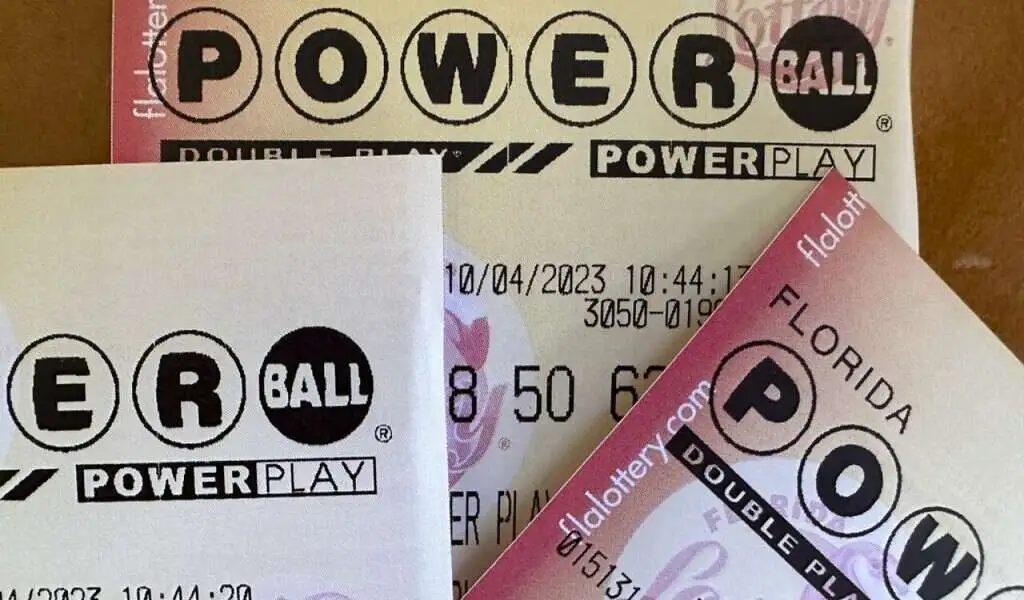 An $842 Million Powerball Ticket Was Sold In a Michigan Food Store