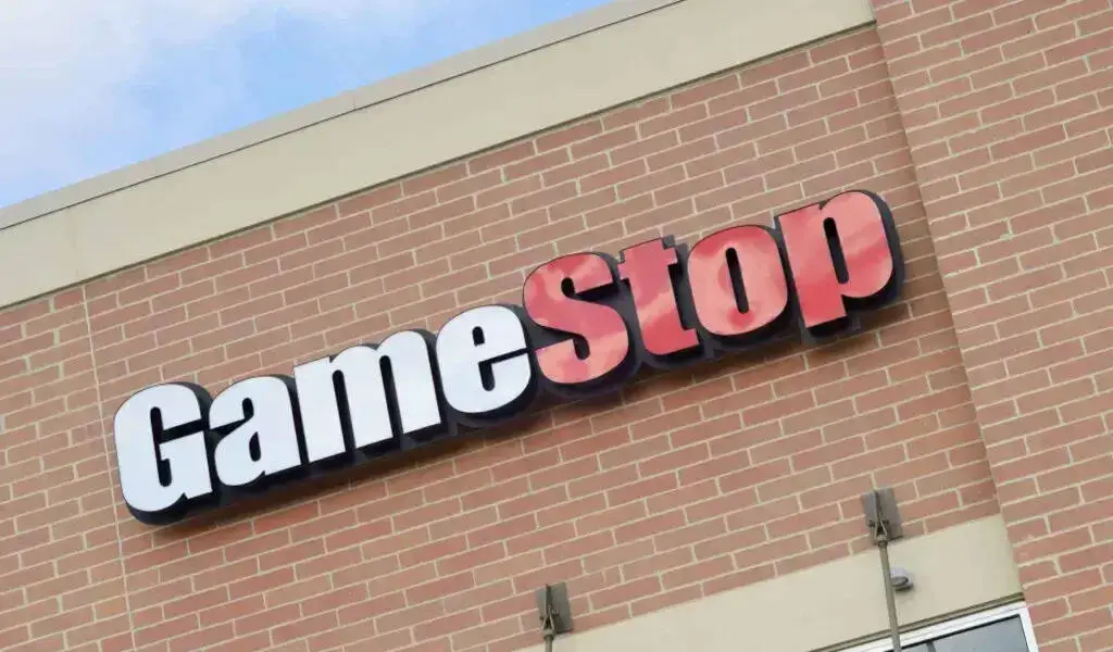 How do GameStop and AMC compare today?