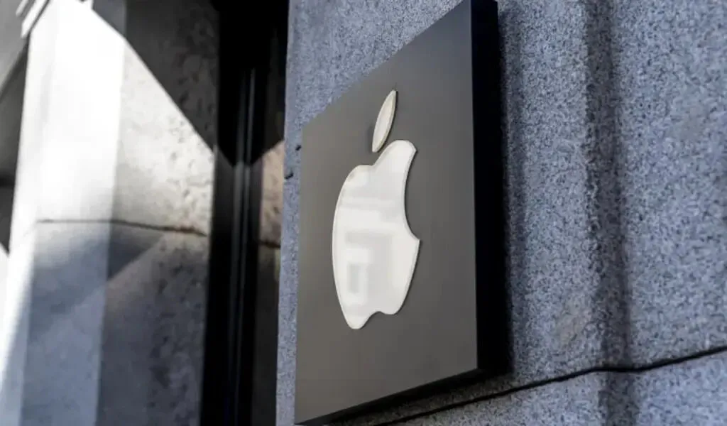 EU Fines Apple 500 Million Euros Over Antitrust Crackdown