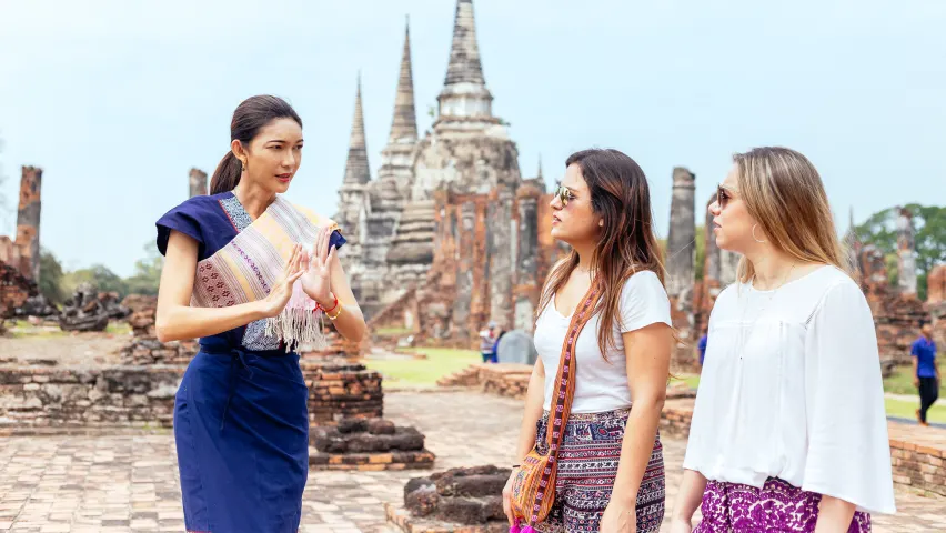 Essential thai Phrases for Travellers Travelling to Thailand