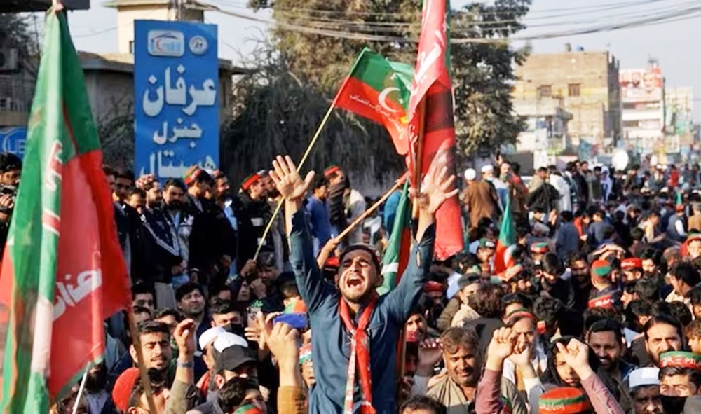 Pakistan a Potential Powder Keg as Two Parties Claim Election Win