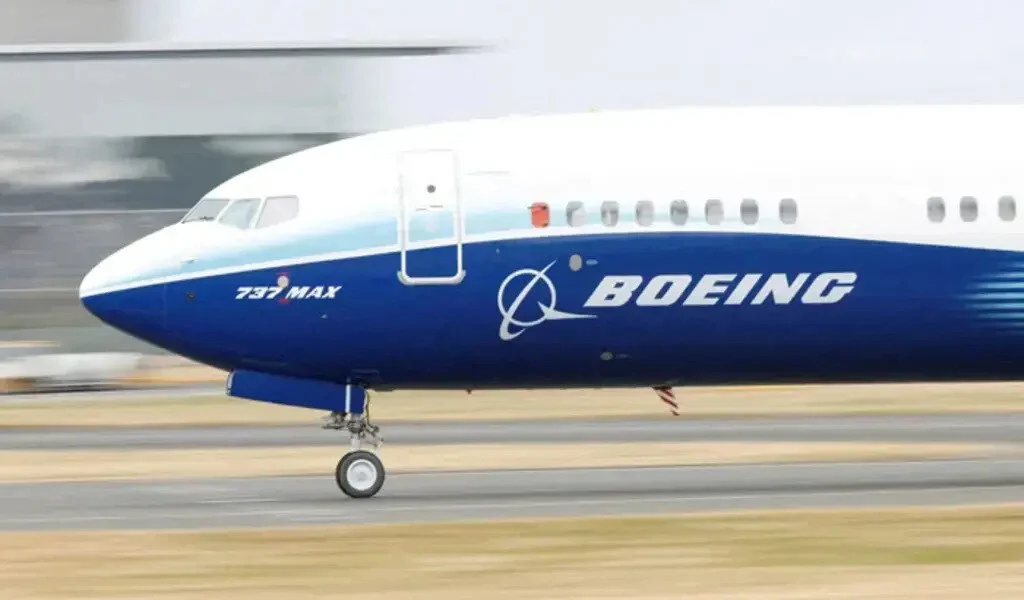 Boeing CEO Dave Calhoun Resigns After A String Of Accidents