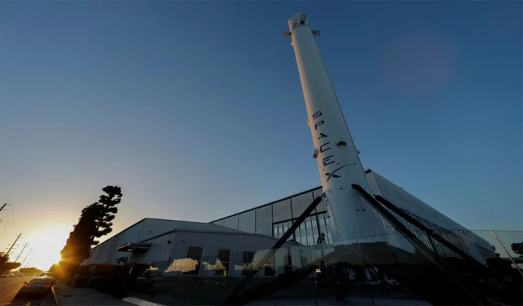 SpaceX Spy Satellites: China's Military, State Media Slam The U.S.